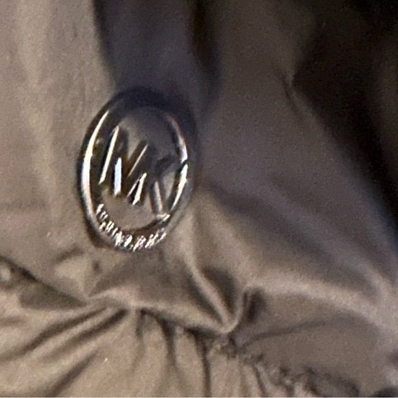 Packable jacket - Picture 6 of 10